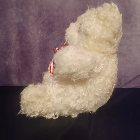 White bear with red heart - Picture 2 of 5
